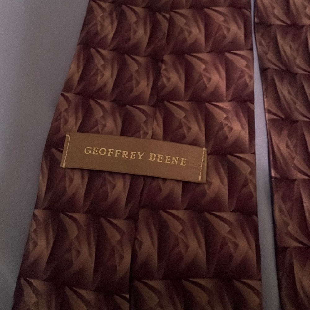 Men’s Geoffrey Beene Necktie - Picture 3 of 4